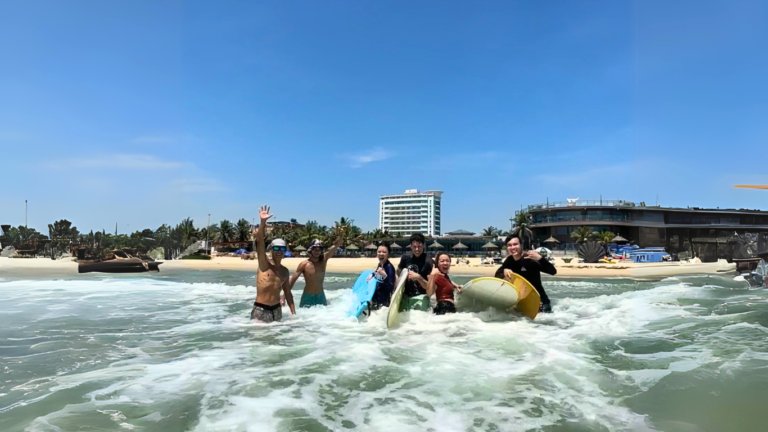 SURF LESSON DANANG VIETNAM LEARN TO SURF