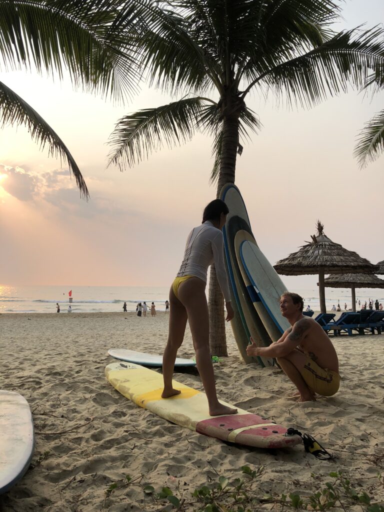 surf lessons and coaching danang vietnam