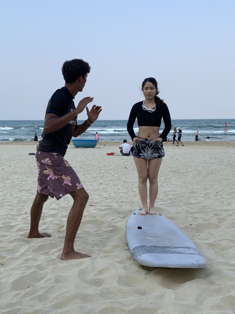 surf lessons and coaching danang vietnam